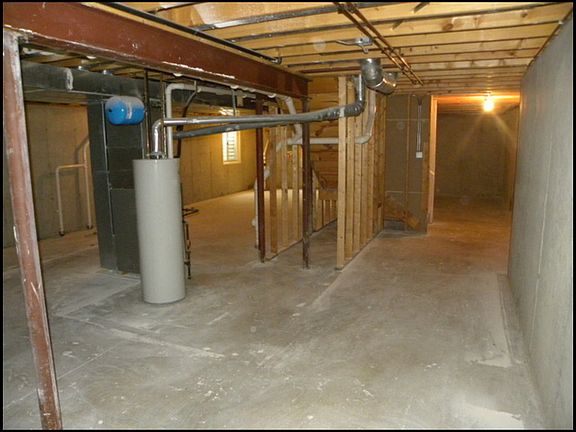 5th image of 2407 Martha Ave