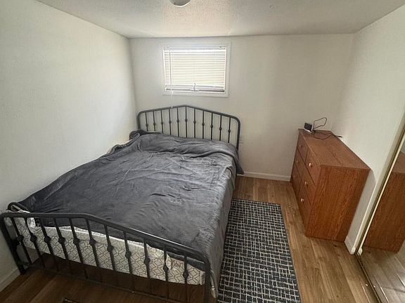 3rd image of 212 Pierce St