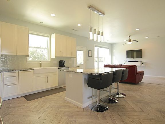 4th image of 115 Devore Rd