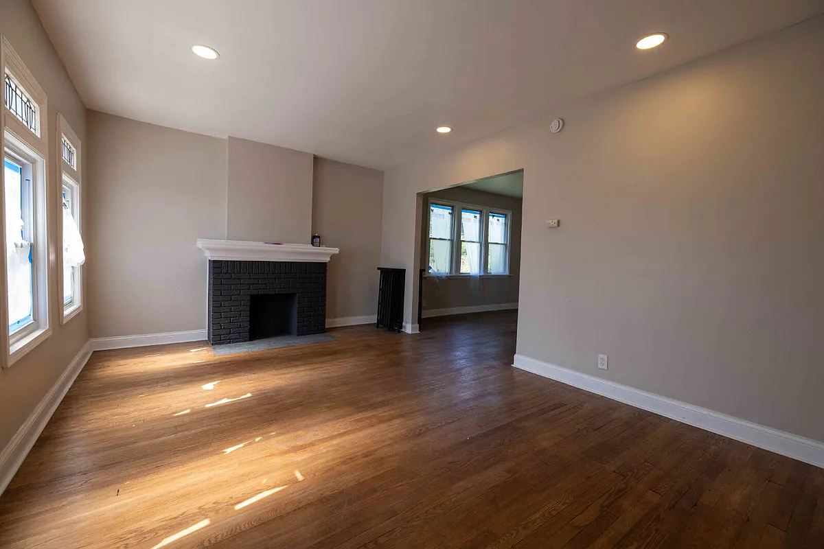 Building Photo - 4204 Clements St #1