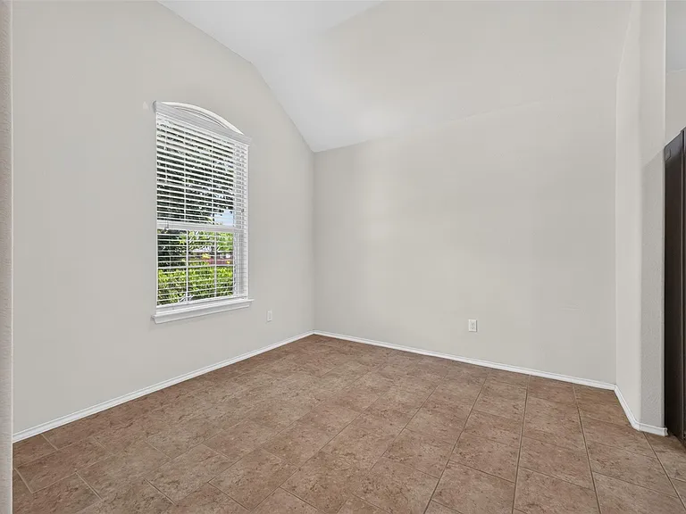 141 Vermilion Marble Trl — Photo 24