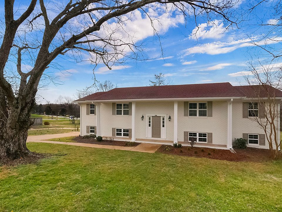 1st image of 9512 Heathwood Dr