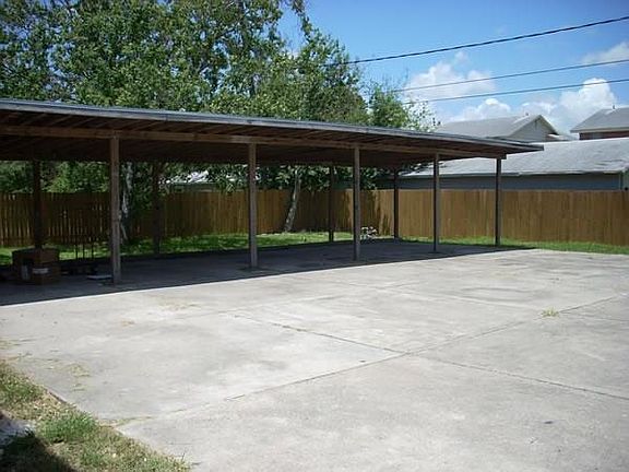 5th image of 614 Glazebrook St APT 4