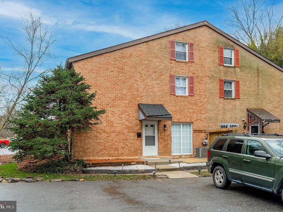 1st image of 96 Park Vallei Ln #96