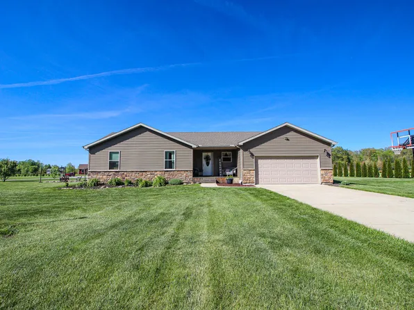 1668 Kelly Ct, Wheatfield, IN 46392