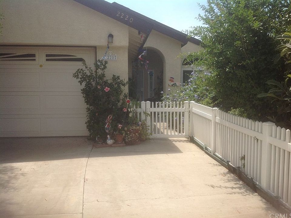 1st image of 2220 Holly Pl