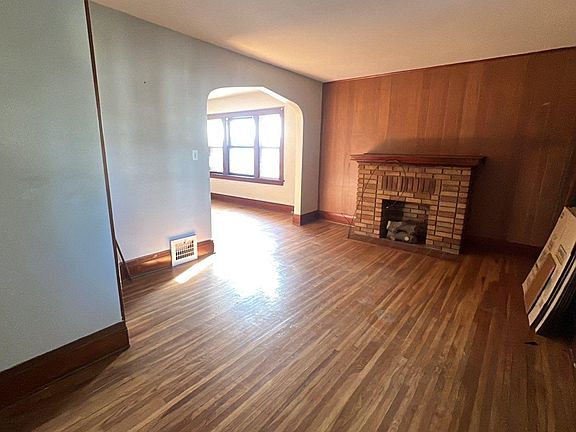 4th image of 653 Lisbon Ave Floor 2