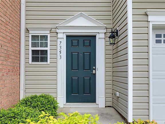 3rd image of 7353 Jackson Arch Dr