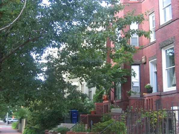 706 7th St SE, Washington, DC