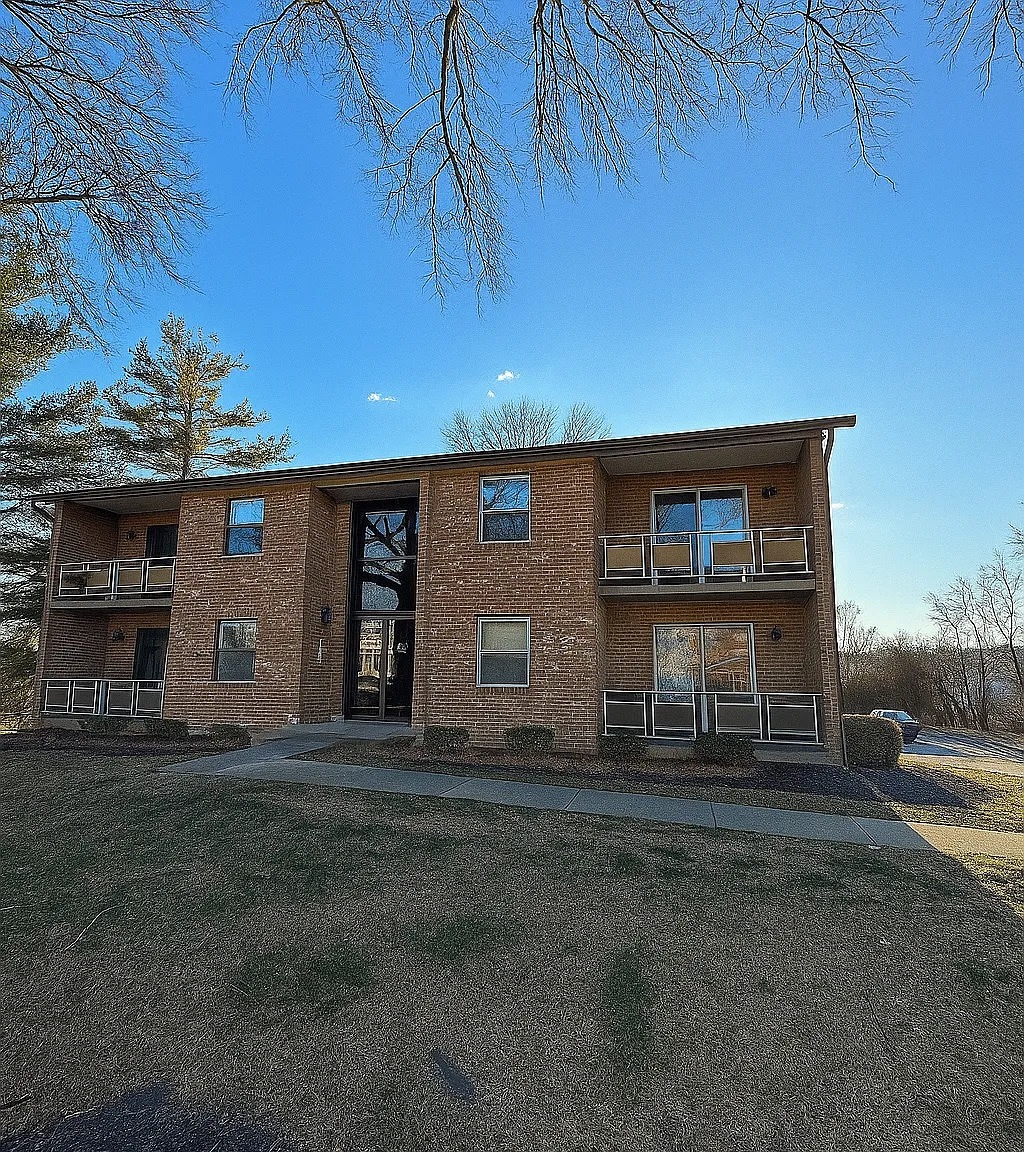 39 Orphanage Rd — Photo 1