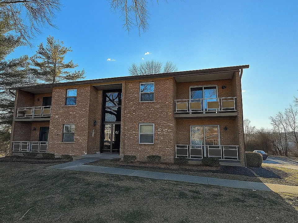 39 Orphanage Rd #1