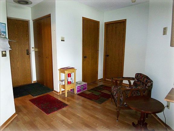 3rd image of 2425 Franklin Ave E #405