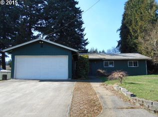 391 SW Walnut St, Willamina, OR 97396