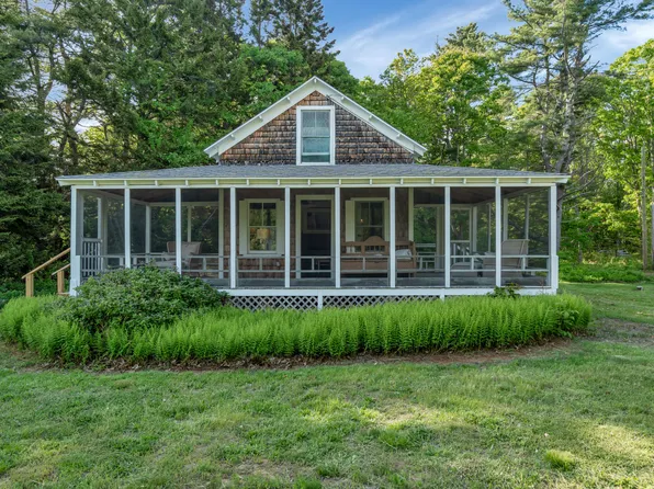 41 Charleston Road, Chebeague Island, ME 04017