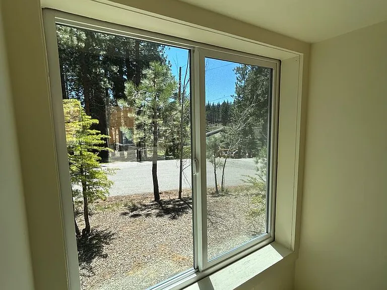 2890 Sacramento Ave — Photo 11