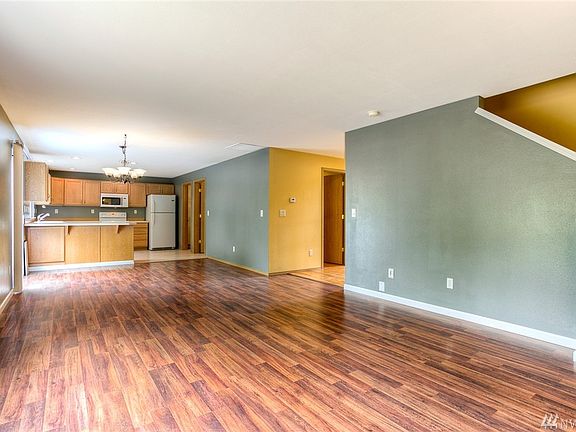 3rd image of 9213 148th Street Ct E