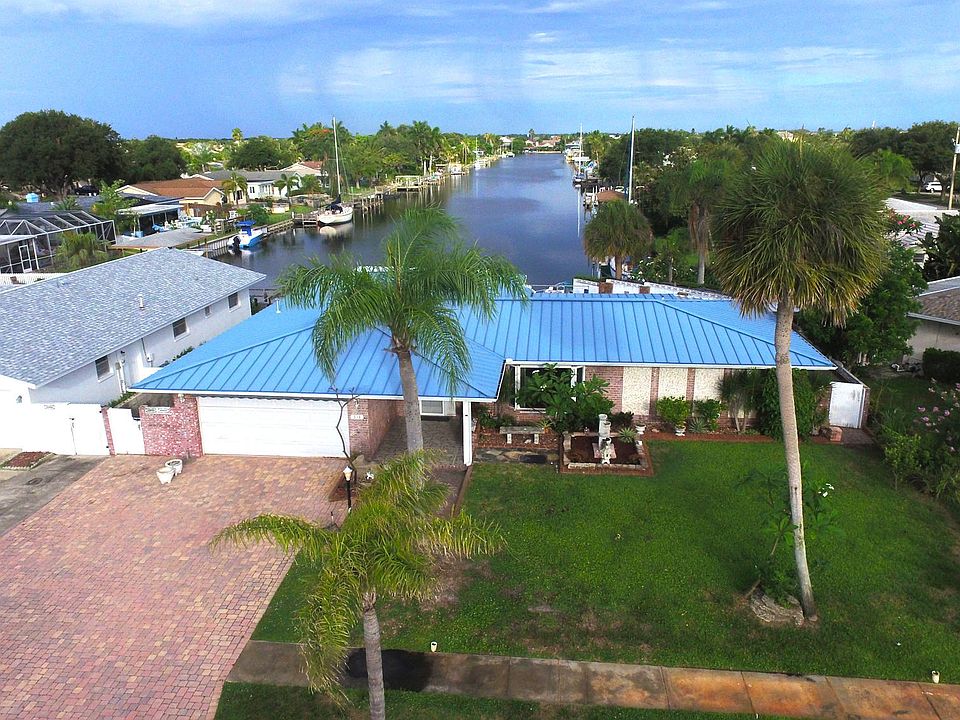 1st image of 516 Jolly Roger Dr