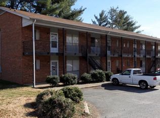 330 W Wall St, Rural Hall, NC 27045