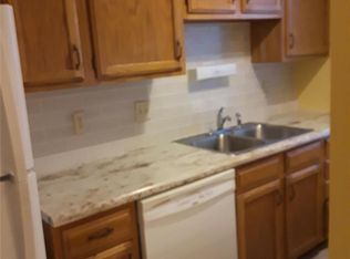 1311 Summergate Pkwy, Saint Charles, MO 63303