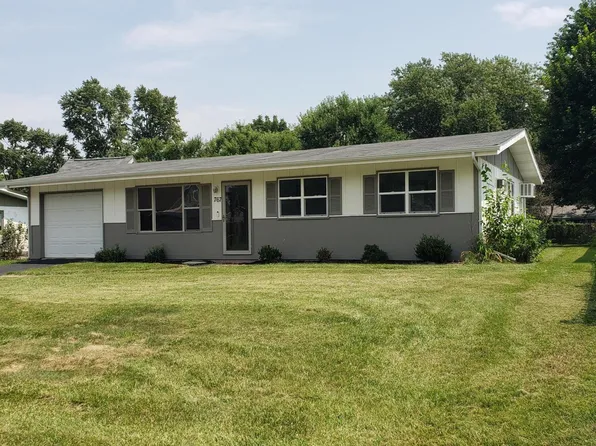 767 Heritage Rd, Valparaiso, IN 46385
