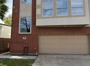 1419 Sandman St, Houston, TX 77007