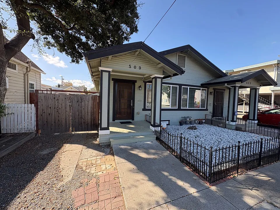 509 W 6th St