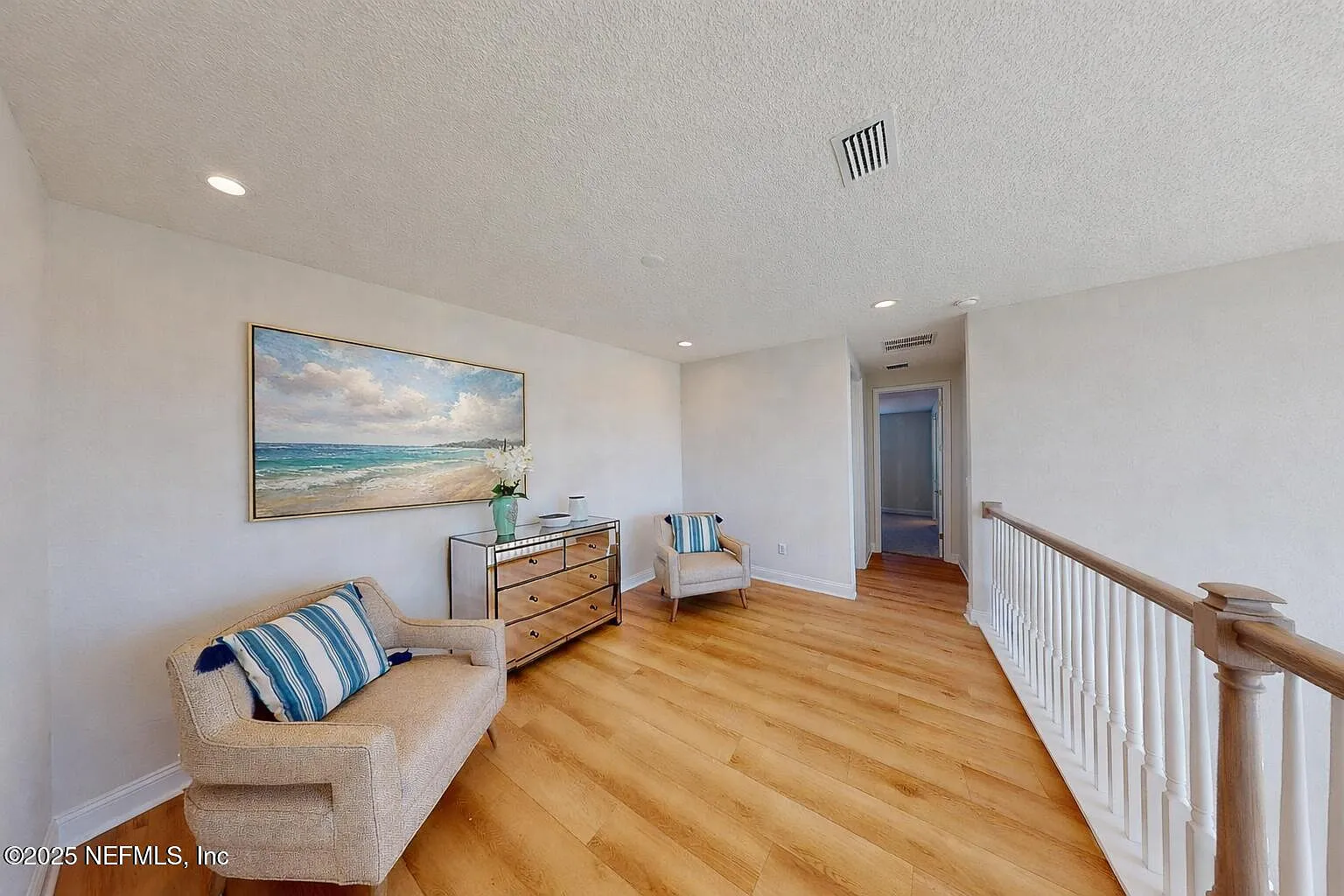 19 Spinney Ln — Photo 3