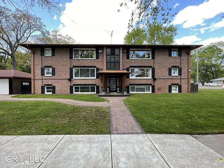 1st image of 1433 Lakeway Ave #Koi