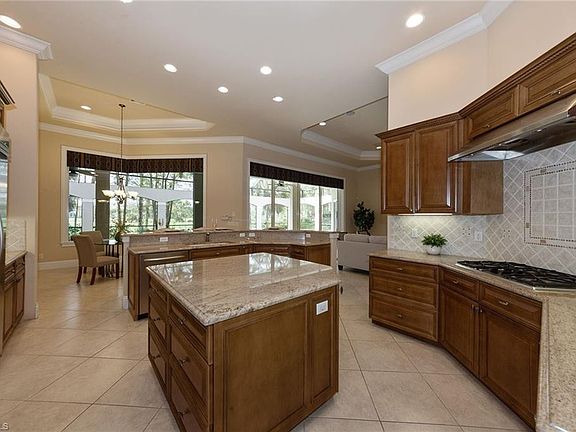 4th image of 3812 Mahogany Bend Dr
