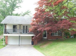 2475 Driftwood Dr, Bethel Park, PA