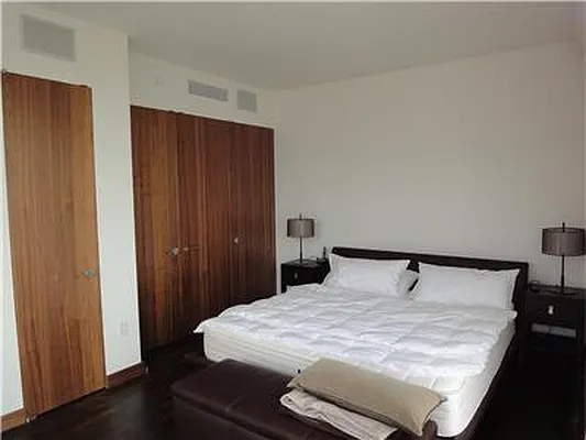 Rented by 212 Consulting Corp | media 39