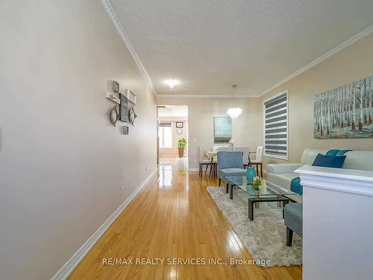 424 Sunny Meadow Blvd — Photo 2