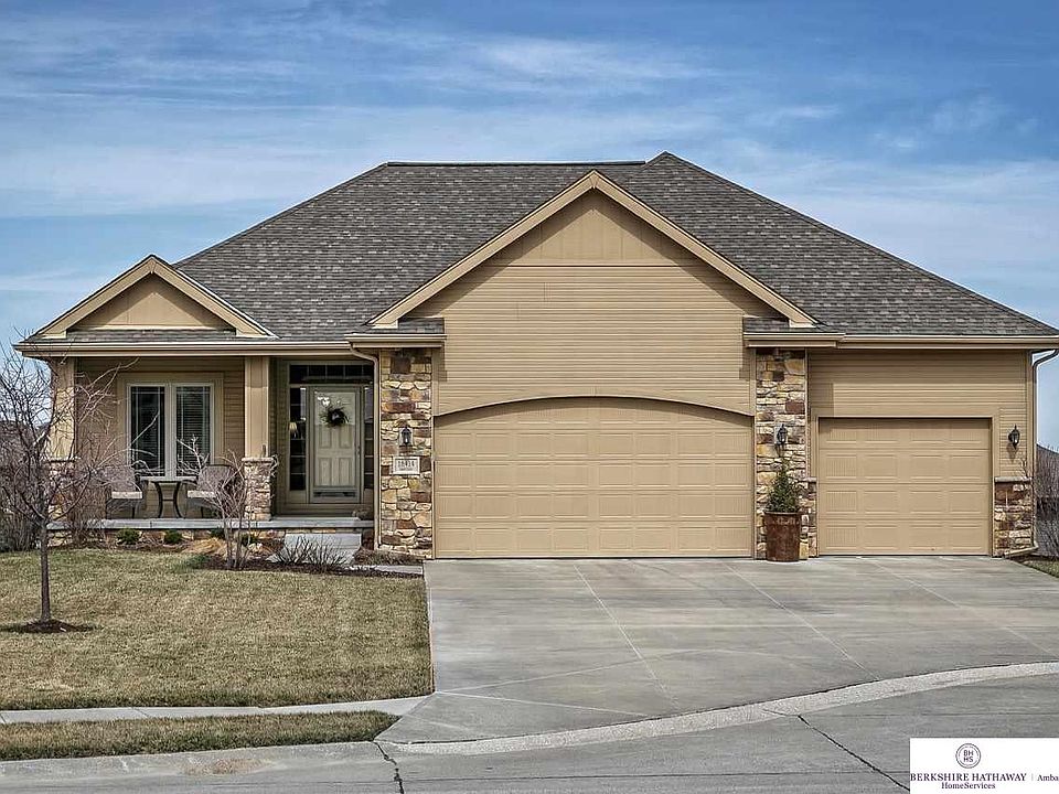 1st image of 18414 Izard Cir
