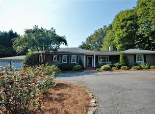 230 Fairfax Dr, Winston Salem, NC 27104