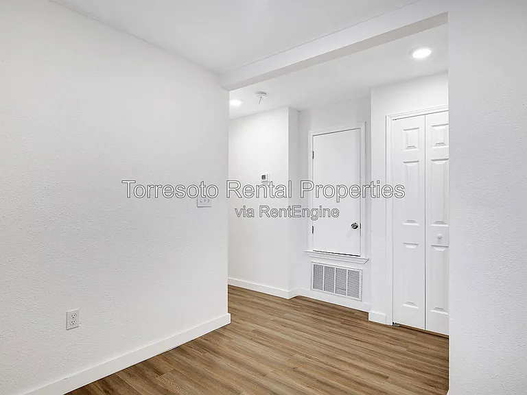 2326 Cincinnati Ave #D — Photo 24