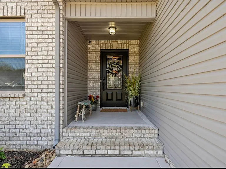 2828 Russet Ridge Dr — Photo 22