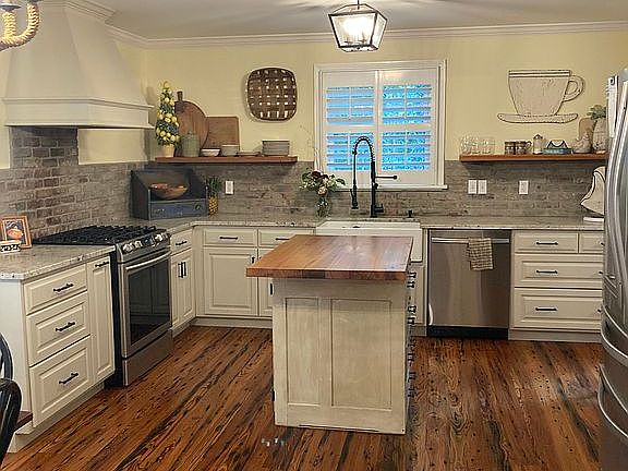 2nd image of 12019 Wexwood Dr