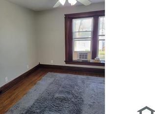 98 Lincoln St #2, Mount Clemens, MI 48043