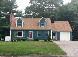 26 Utica Dr, Worcester, MA 01603
