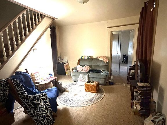 4th image of 518 Oakwood Ave