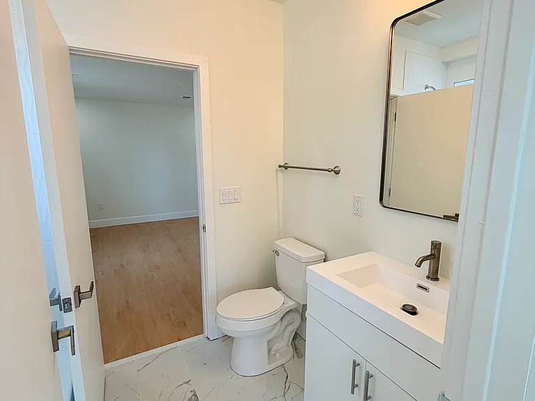 4212 Lancaster Ave #202 — Photo 6