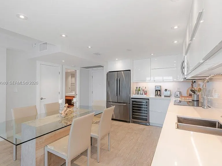 2301 Collins Ave #738 — Photo 22