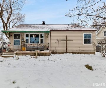 152 N Nappanee St, Nappanee, IN, 46550