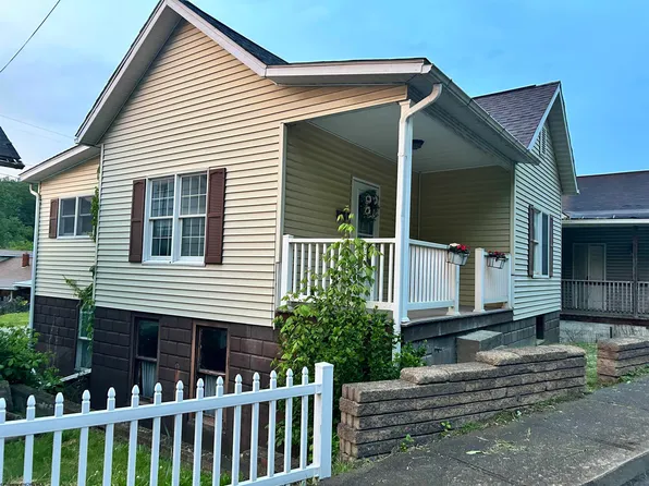 108 Bridge St, Monongah, WV 26554