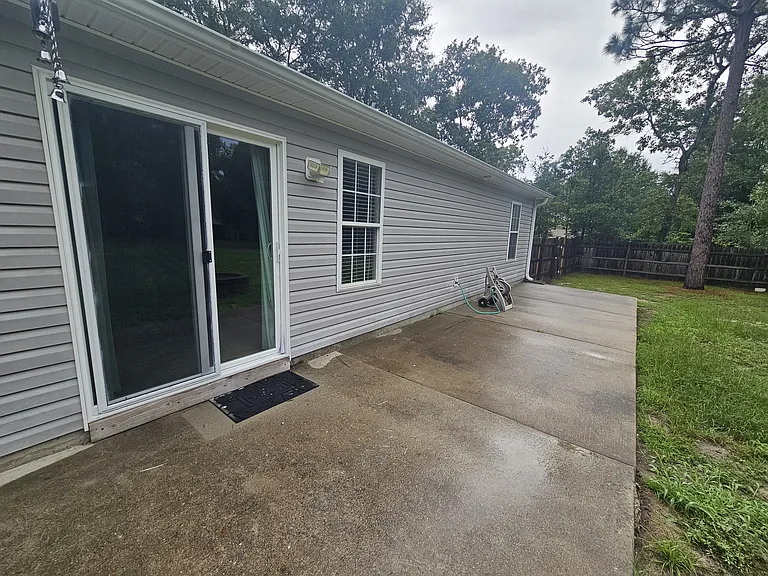 8654 Heirloom Dr NE — Photo 17