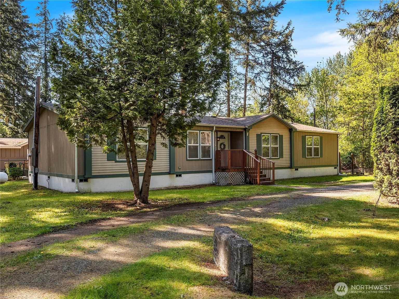 17102 Heather Lane SE photo 1