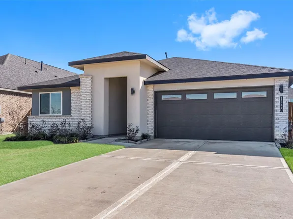 13220 Lago Acero Ln, La Marque, TX 77568