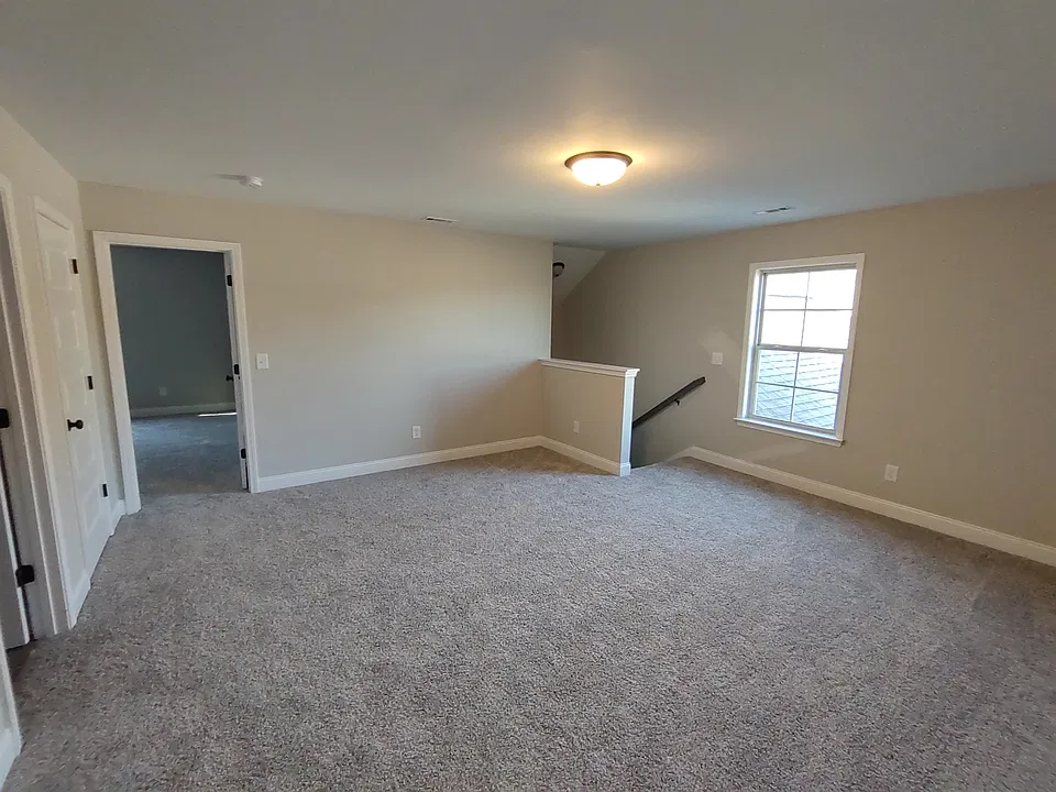 153 Santa Maria Dr NE