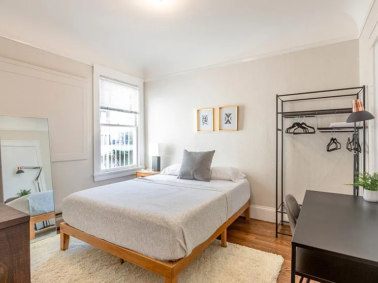 653 Minna St #B — Photo 12
