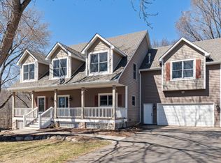 13832 Kinsel Rd, Minnetonka, MN 55345